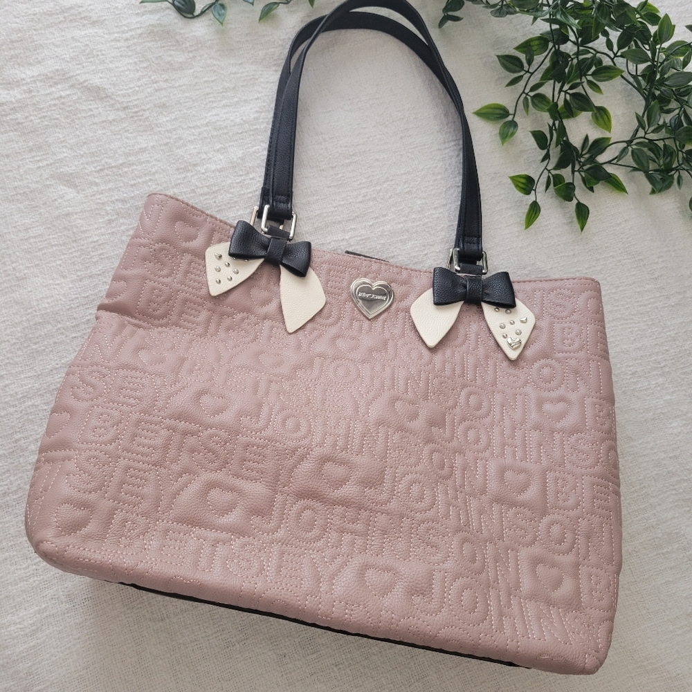 Betsey Johnson Quilted Tote 💕